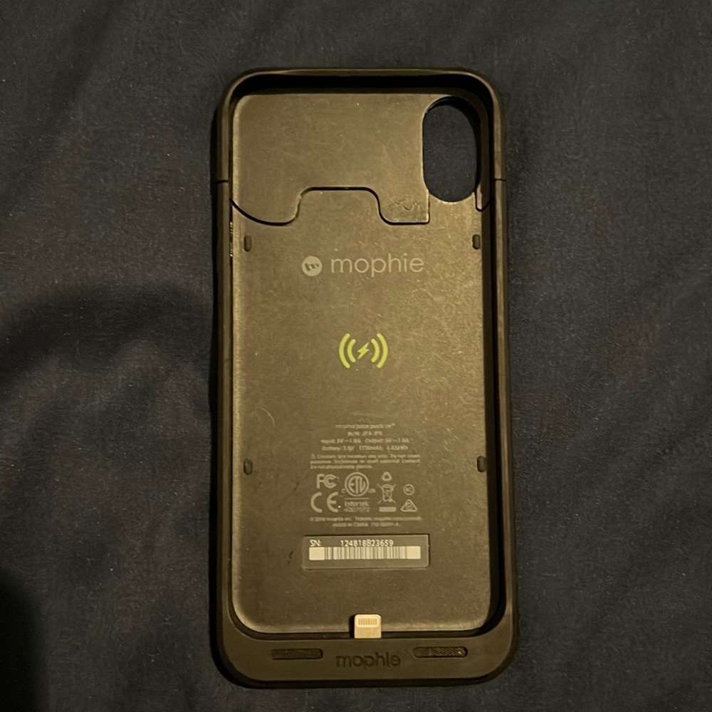 Mophie iPhone X Charging Case